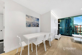 Central Haven Cozy 2BR with GYM